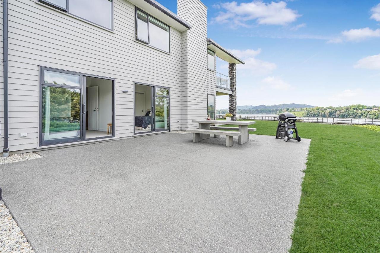 Lakeside Karapiro Downstairs Apartment Cambridge Εξωτερικό φωτογραφία